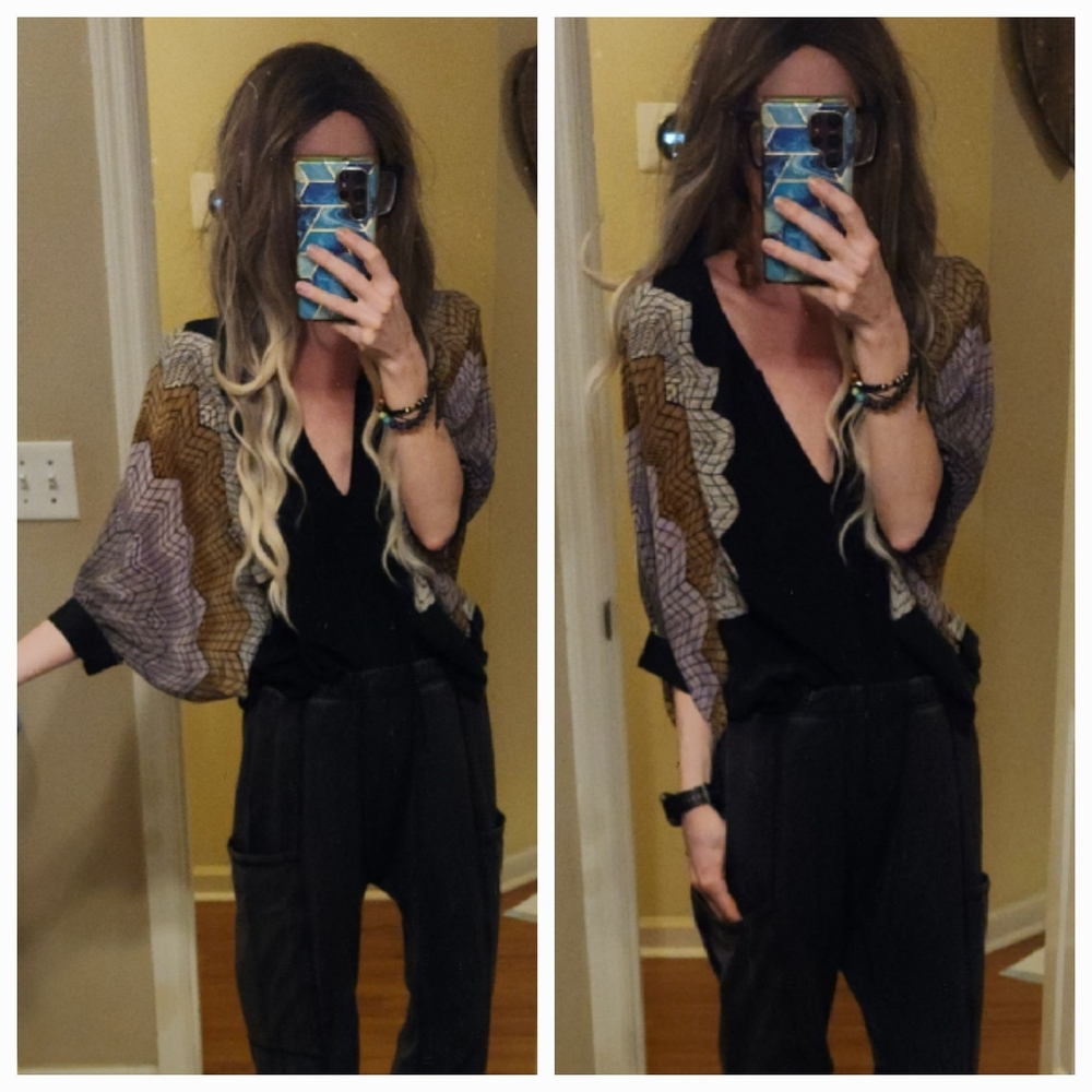 BCBG Silk Kimono Batwing Full Sleeve Flowy Top One Size